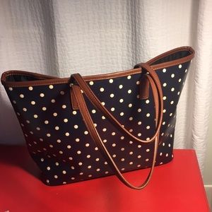 Meet your Posher, Claire